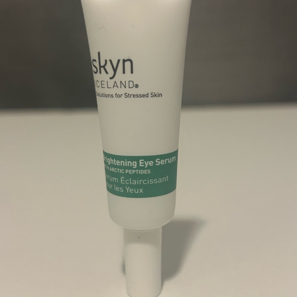 Skyn Iceland Brightening Eye Serum- Mini Travel size